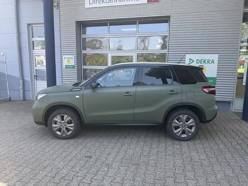 Neu Suzuki Vitara Comfort 120 PS (88 kW) 2026 Schwarz SUV