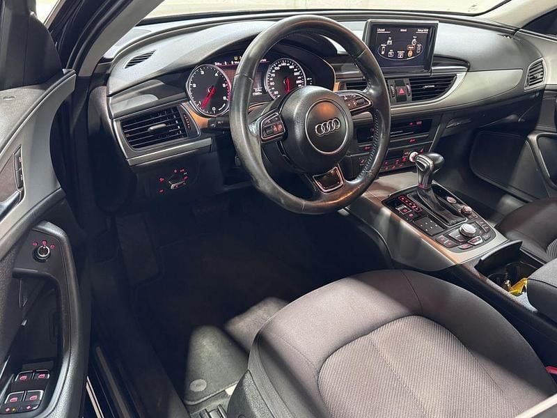Używany Audi A6 Business 204 KM (150 kW) 2012 Niebieski Kombi