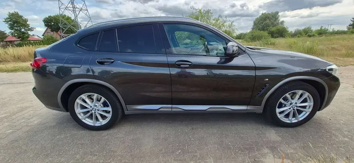 Gebraucht BMW X4 M Sport 252 PS (185 kW) 2021 Sophistograu brillanteffekt SUV