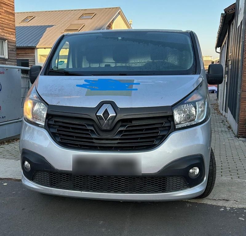 Grau Gebraucht 2014 Renault Trafic Van / Kleinbus | 9.500 € (Fairer Preis) - Bild 1/4