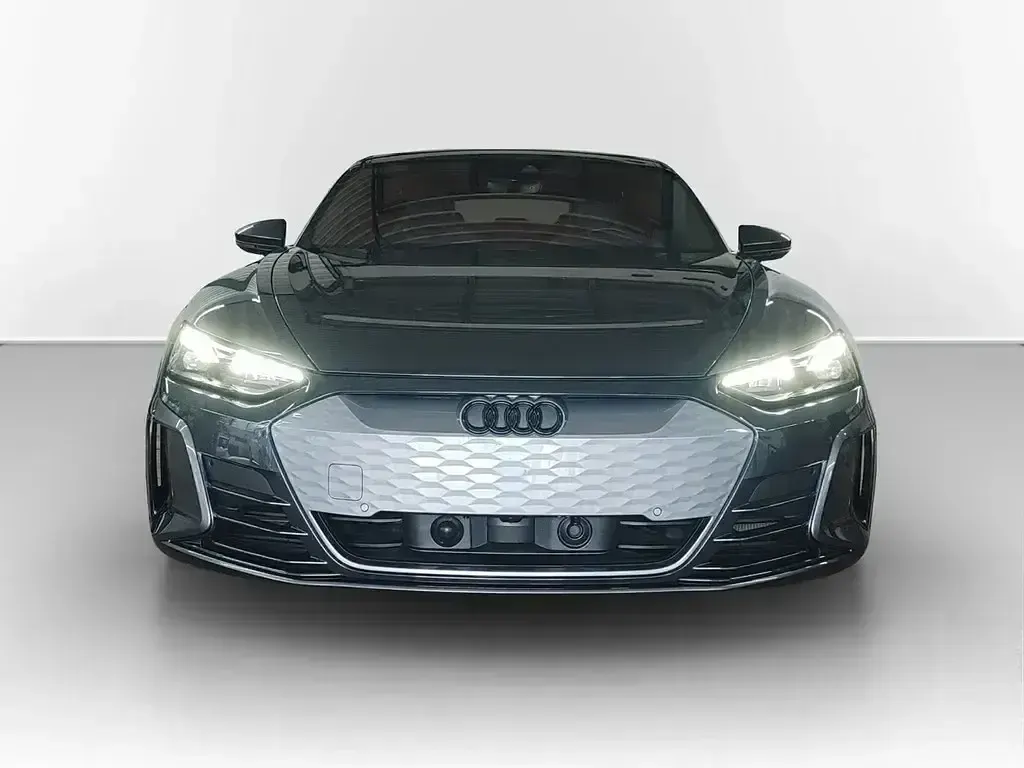 Gebraucht Audi e-tron GT quattro Ambiente 350 kW (476 PS) 2023 Grau Limousine