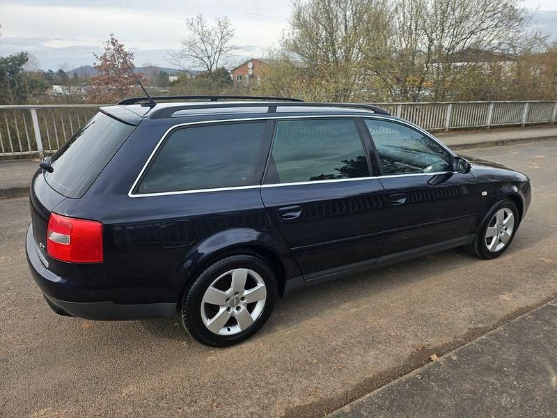 Gebraucht Audi A6 Sport 220 PS (161 kW) 2002 Blau Kombi