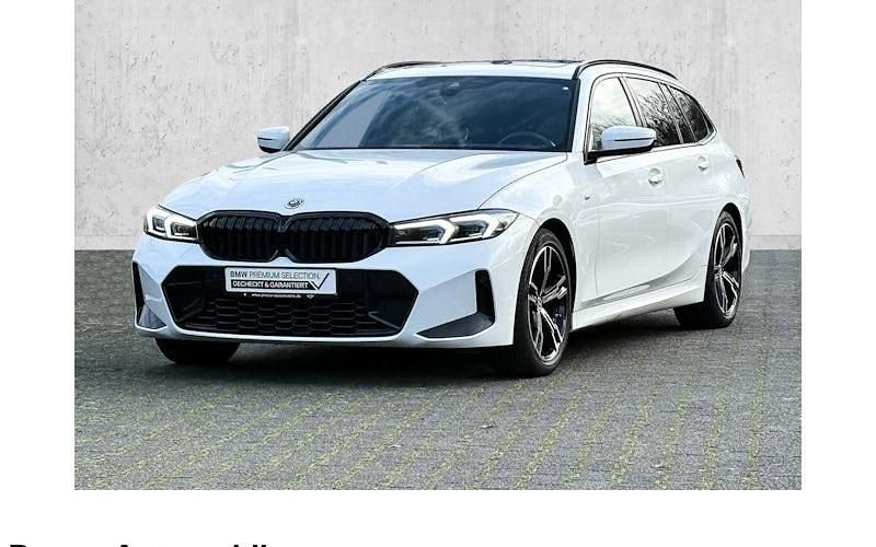 Weiß Gebraucht 2022 BMW 318 Shadowline Kombi | 32.790 € (Teuer) - Bild 1/4