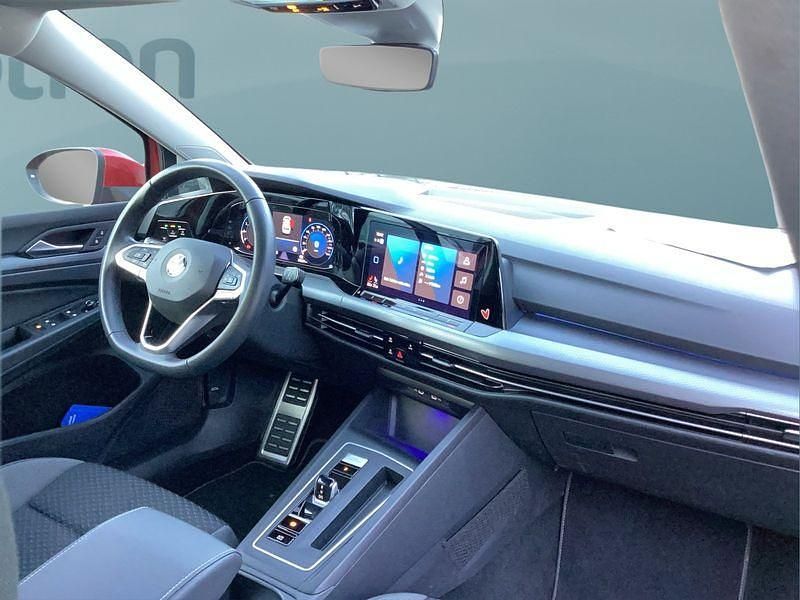 Gebraucht VW Golf VIII 110 PS (80 kW) 2023 Rot Kleinwagen