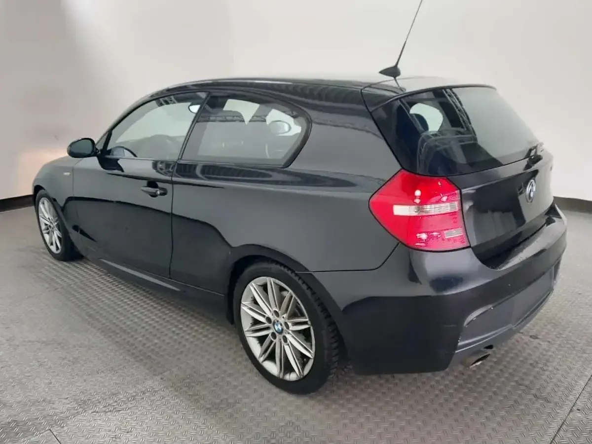 Gebraucht BMW 116 M Sport 116 PS (85 kW) 2010 Schwarz Kleinwagen