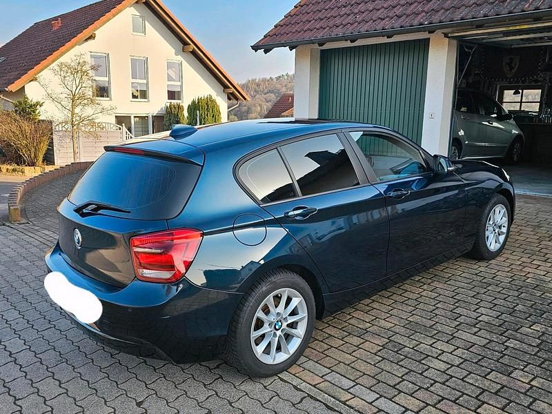 Gebraucht BMW 116 136 PS (100 kW) 2012 Blau Kleinwagen