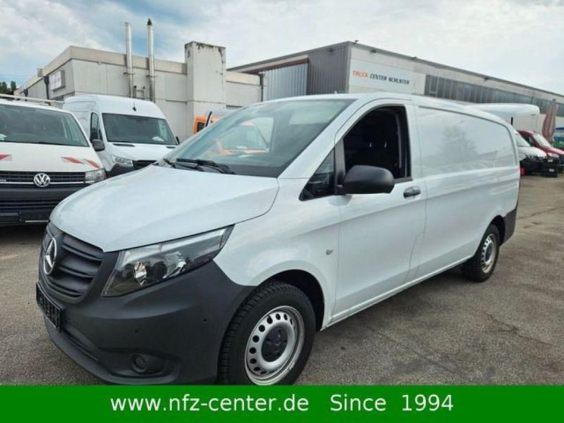 Gebraucht Mercedes Vito 102 PS (75 kW) 2022 Arktikweiss Van