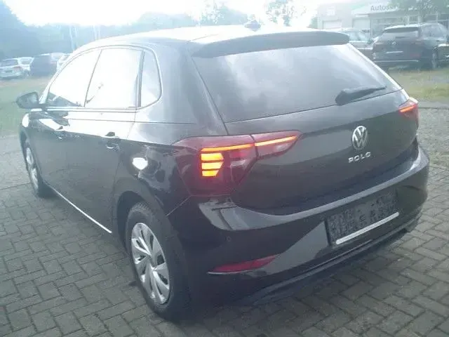 Gebraucht VW Polo Life 95 PS (69 kW) 2023 Schwarz Limousine