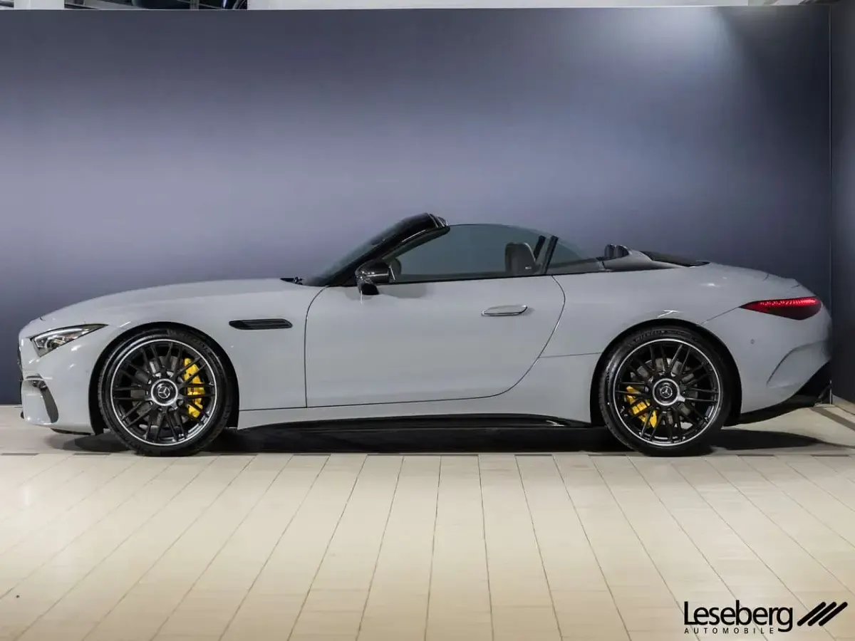 Gebraucht Mercedes SL63 AMG AMG 585 PS (430 kW) 2024 Grau Cabrio