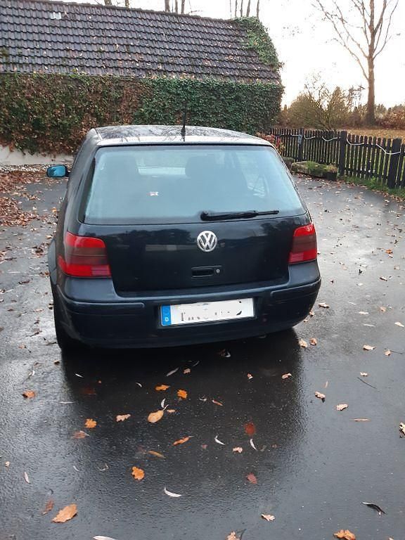 Gebraucht VW Golf IV Edition 116 PS (85 kW) 2002 Blau Limousine