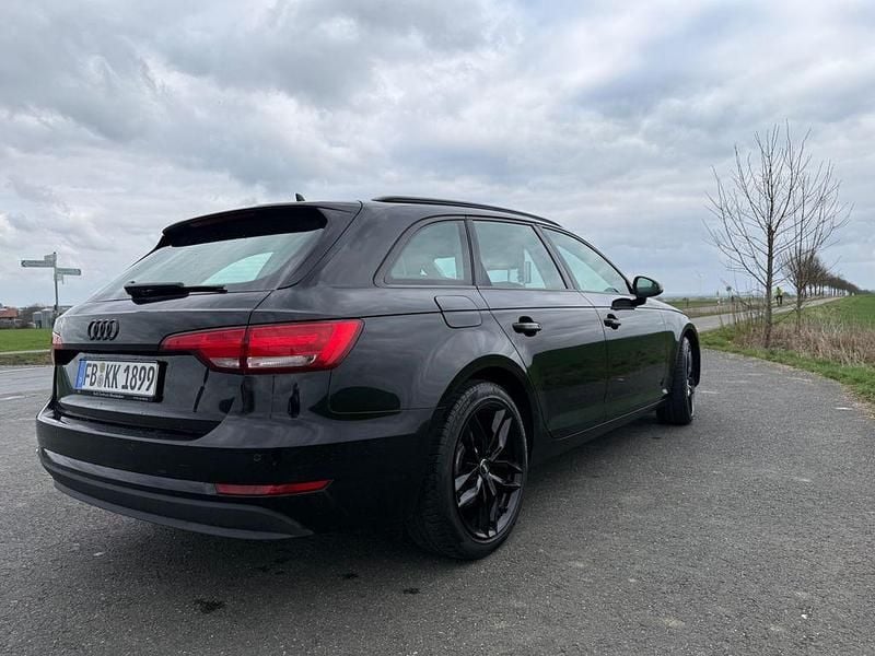 Gebraucht Audi A4 150 PS (110 kW) 2017 Schwarz Kombi