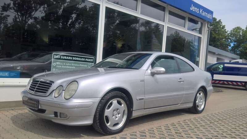 Silber Gebraucht 2001 Mercedes CLK200 Elegance Coupé | 4.490 € (Etwas zu teuer) - Bild 1/4