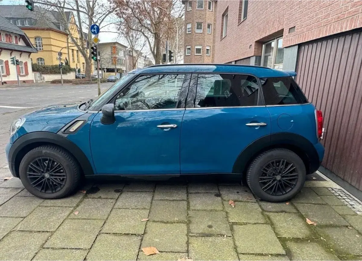 Gebraucht Mini Cooper 90 PS (66 kW) 2011 Blau Kleinwagen