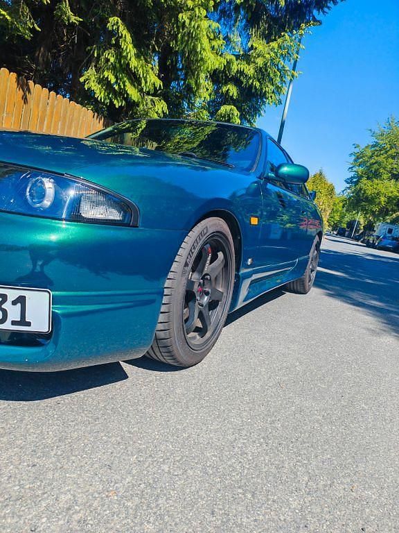 Grün Gebraucht 1994 Nissan Skyline Coupé | 31.300 € - Bild 1/4