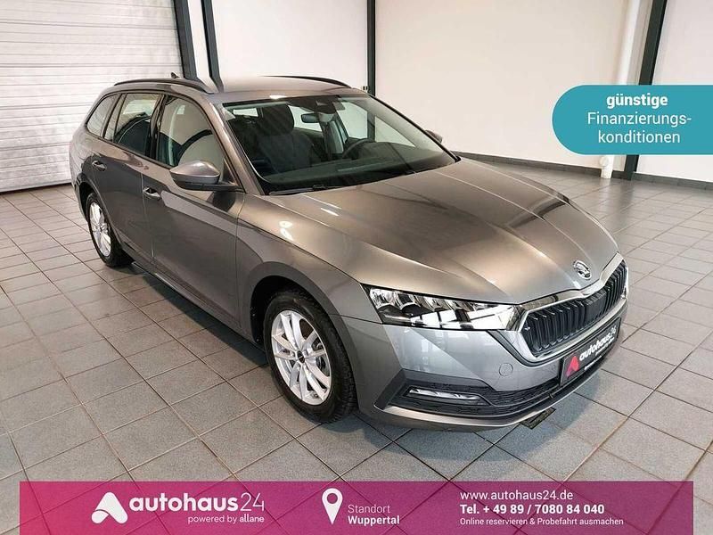 Grau Gebraucht 2024 Skoda Octavia Ambition Kombi | 25.890 € (Guter Preis) - Bild 1/4