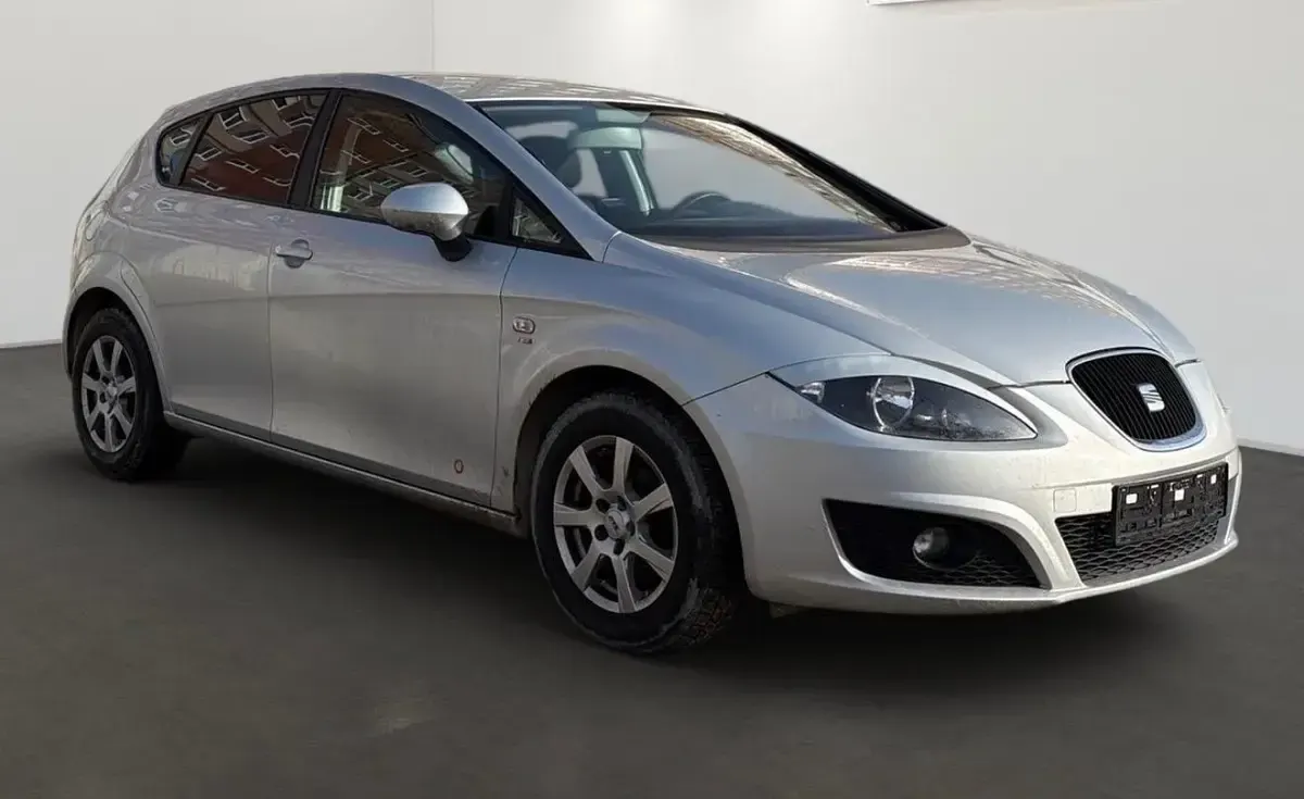 Gebraucht Seat Leon Ecomotive 139 PS (102 kW) 2012 Silber Kombi