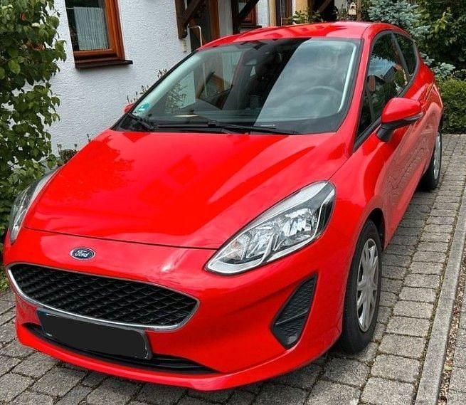 Gebraucht Ford Fiesta Trend 71 PS (52 kW) 2018 Rot Kleinwagen