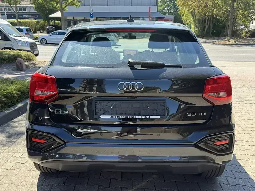 Gebraucht Audi Q2 Advanced Plus 116 PS (85 kW) 2023 Schwarz SUV