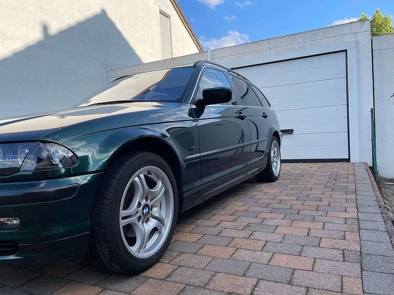 Usata BMW 320 150 CV (110 kW) 2000 Verde Station wagon