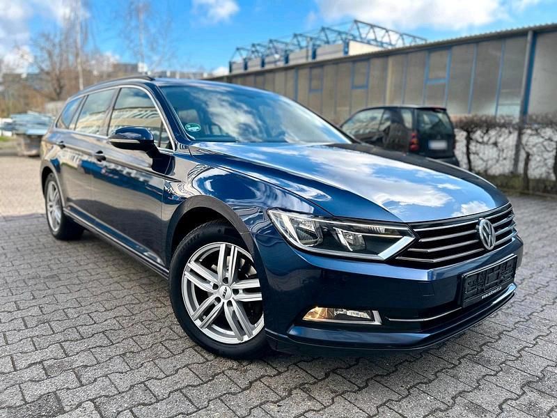 Gebraucht VW Passat 150 PS (110 kW) 2016 Blau Kombi