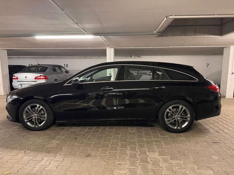 Gebraucht Mercedes CLA200 163 PS (119 kW) 2019 Schwarz Kombi