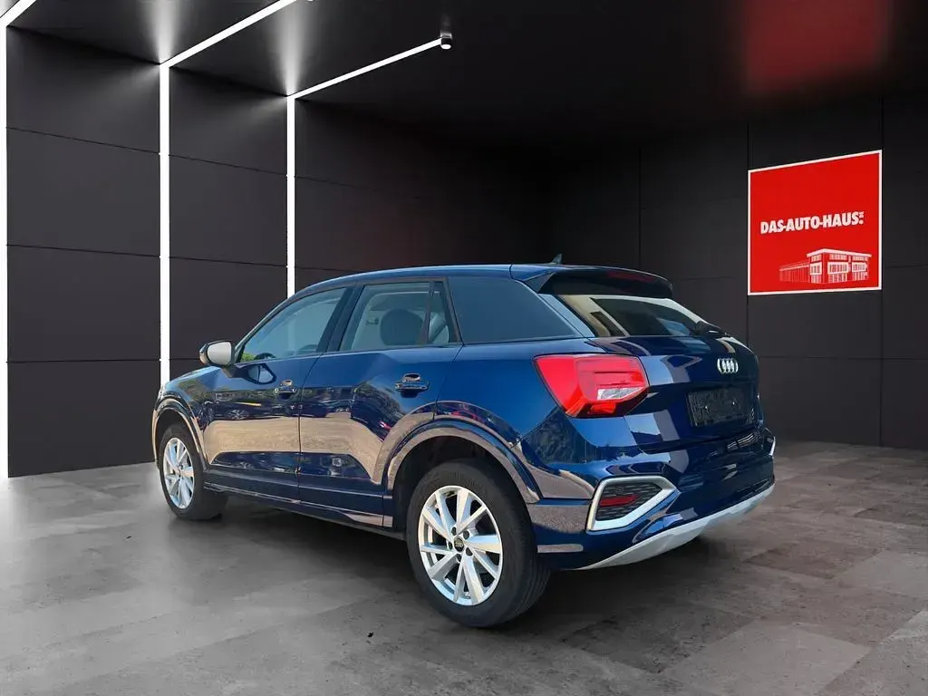 Gebraucht Audi Q2 Advanced 150 PS (110 kW) 2022 Blau SUV
