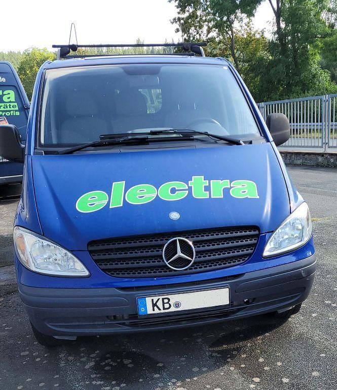 Blau Gebraucht 2008 Mercedes Vito Van / Kleinbus | 5.990 € - Bild 1/4