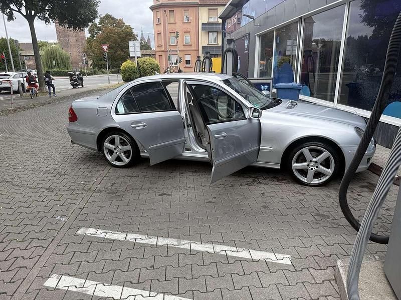 Gebraucht Mercedes E280 Classic 190 PS (139 kW) 2007 Limousine