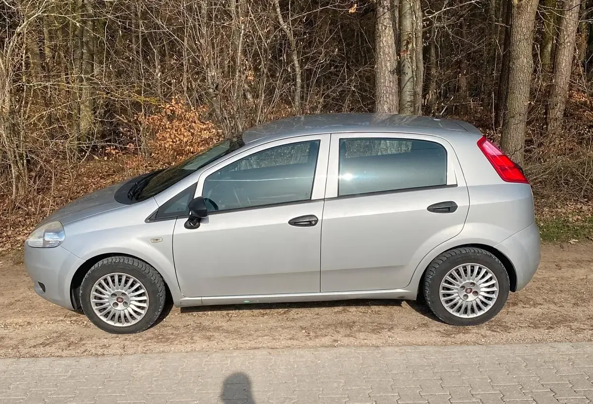 Gebraucht Fiat Punto 69 PS (50 kW) 2013 Grau Kleinwagen