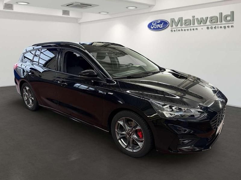Gebraucht Ford Focus ST-Line 125 PS (91 kW) 2021 Obsidianschwarz metallic (metallic) Kombi