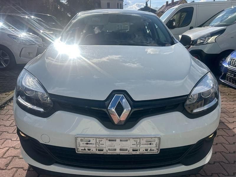 Gebraucht Renault Mégane LIMITED 110 PS (80 kW) 2014 Weiß Limousine