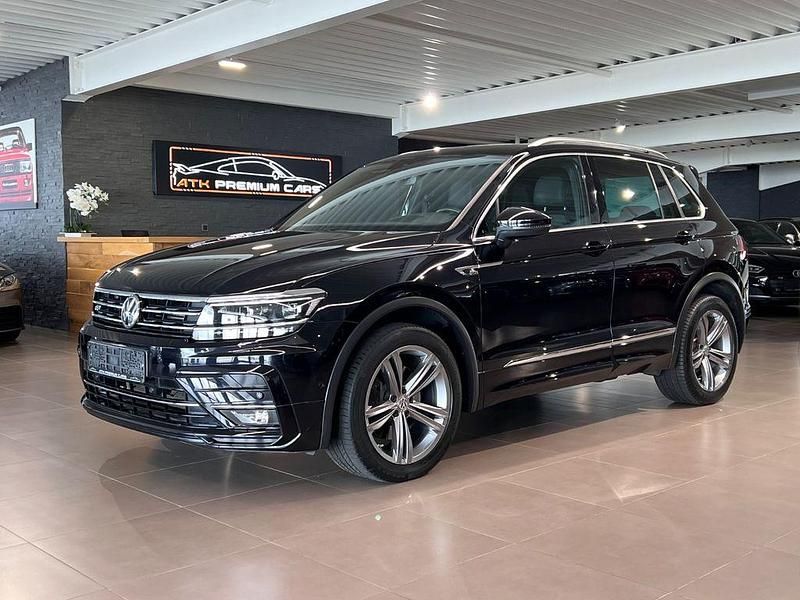 Schwarz Gebraucht 2019 VW Tiguan Highline SUV | 28.790 € (Teuer) - Bild 1/4