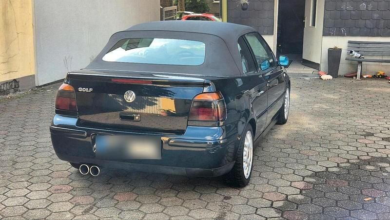 Gebraucht VW Golf Cabriolet 115 PS (84 kW) 2001 Blau Cabrio