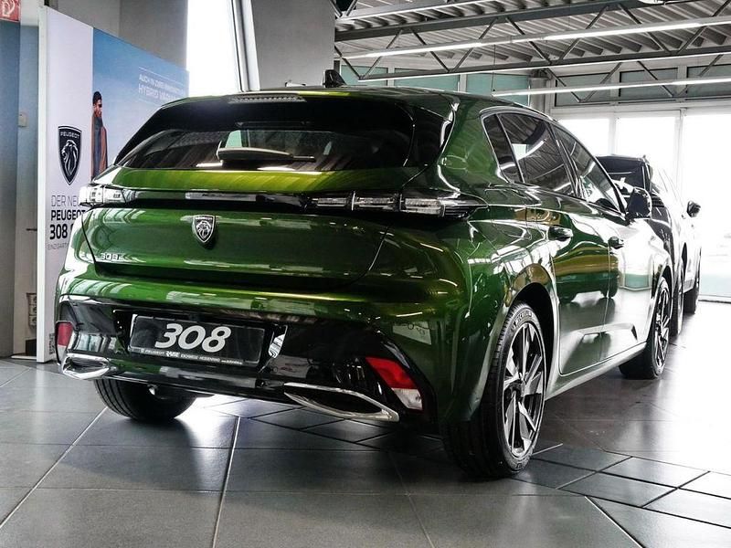Gebraucht Peugeot 308 Allure 131 PS (96 kW) 2025 Grün Limousine