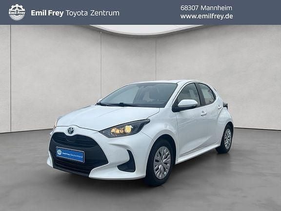 Schneeweiß Gebraucht 2022 Toyota Yaris Hybrid Business Edition | 18.490 € (Superpreis) - Bild 1/4