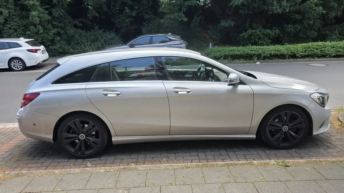 Gebraucht Mercedes CLA200 136 PS (100 kW) 2017 Grau Coupé