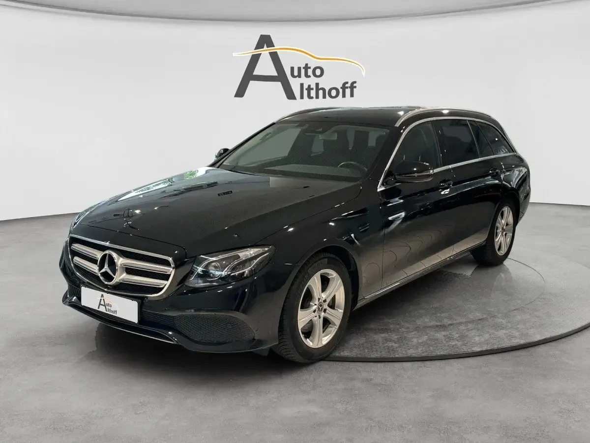 Gebraucht Mercedes E200 184 PS (135 kW) 2018 Schwarz Kombi