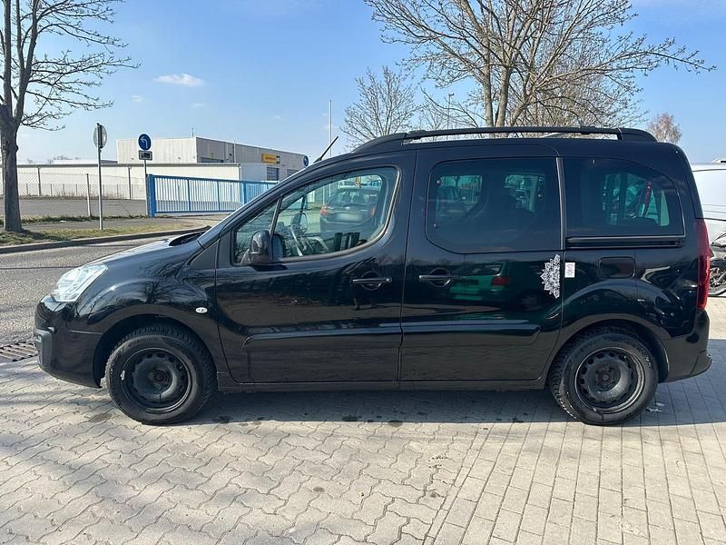 Gebraucht Citroën Berlingo 110 PS (80 kW) 2017 Schwarz Van / Kleinbus