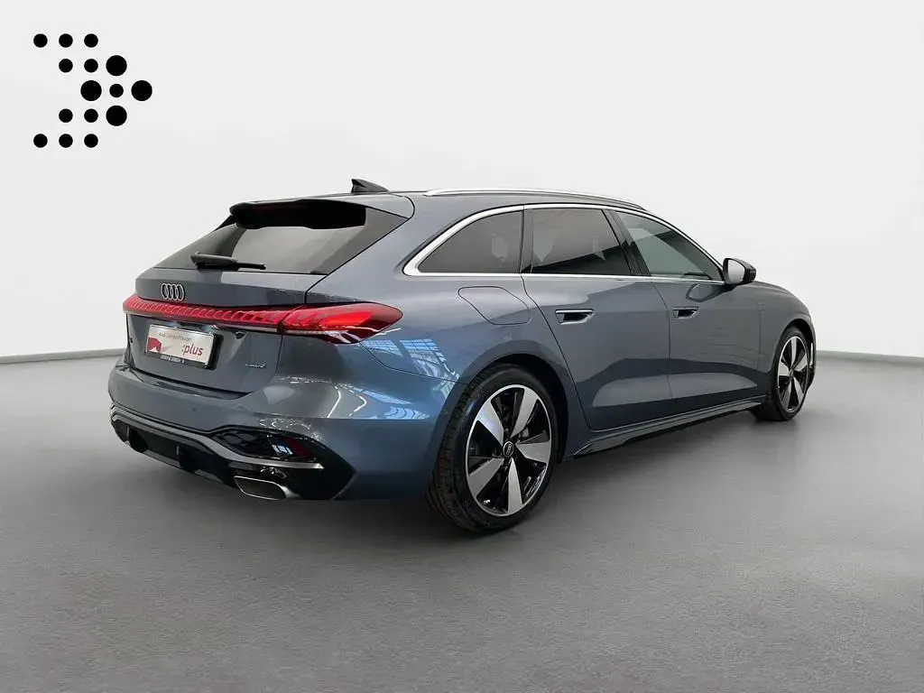 Gebraucht Audi A5 Ambiente 299 PS (219 kW) 2025 Horizontblau metallic Kombi