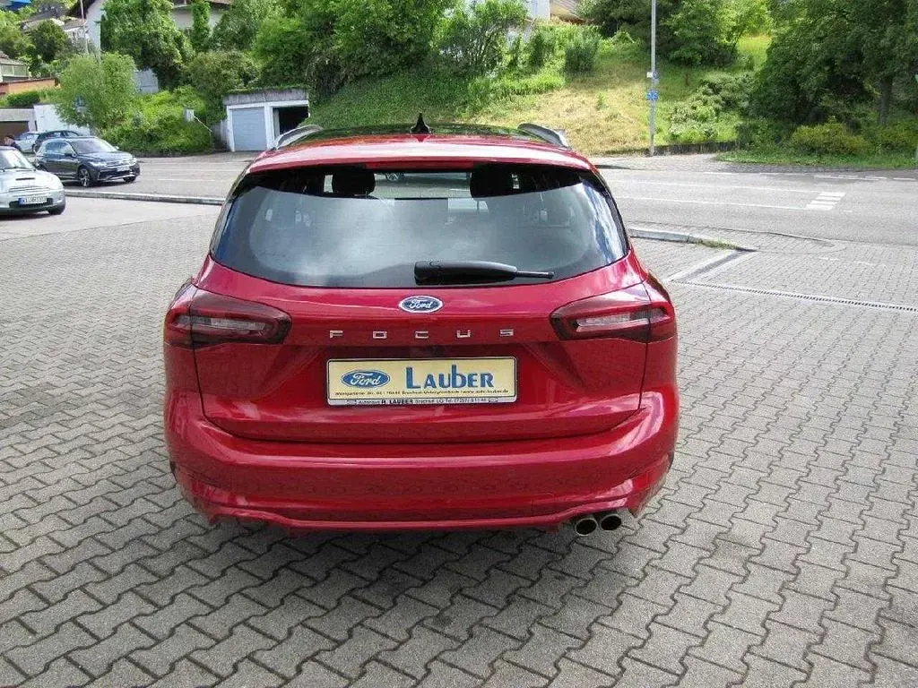 Gebraucht Ford Focus ST-Line 155 PS (114 kW) 2025 Fantastic red tc Kombi