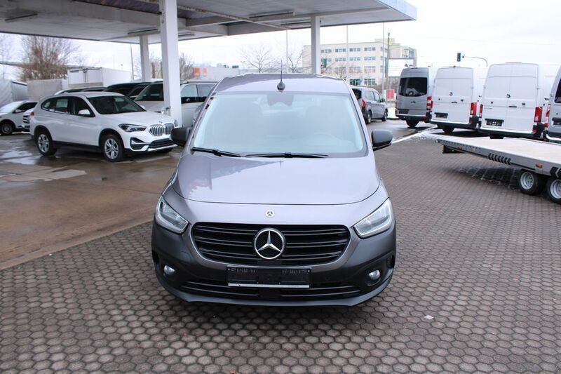 Gebraucht Mercedes Citan 110 95 PS (69 kW) 2022 Lackfarbe chromitgrau metallic Kombi