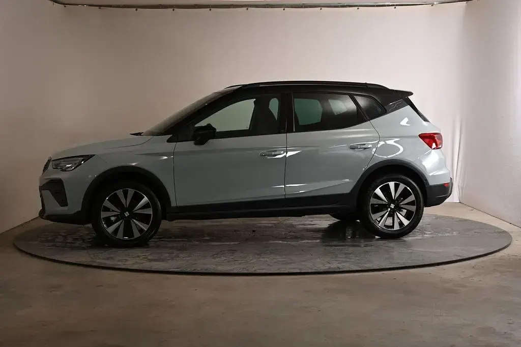 Neu Seat Arona FR 116 PS (85 kW) 2026 Grün SUV