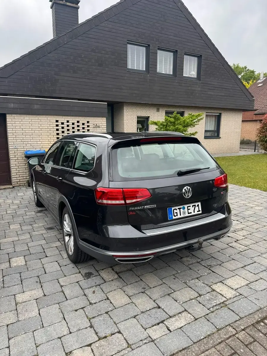 Gebraucht VW Passat Alltrack 190 PS (139 kW) 2019 Grau Kombi
