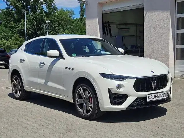 Gebraucht Maserati Levante 349 PS (256 kW) 2019 Weiss SUV