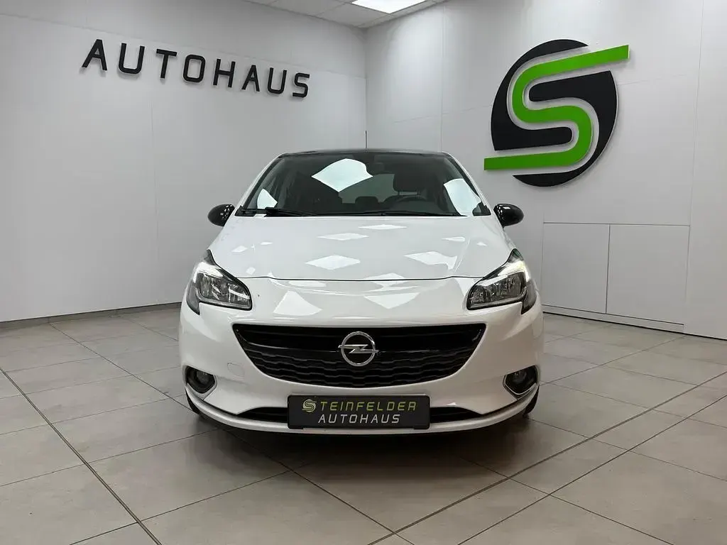 Gebraucht Opel Corsa Color Edition 101 PS (74 kW) 2016 Weiß Kleinwagen