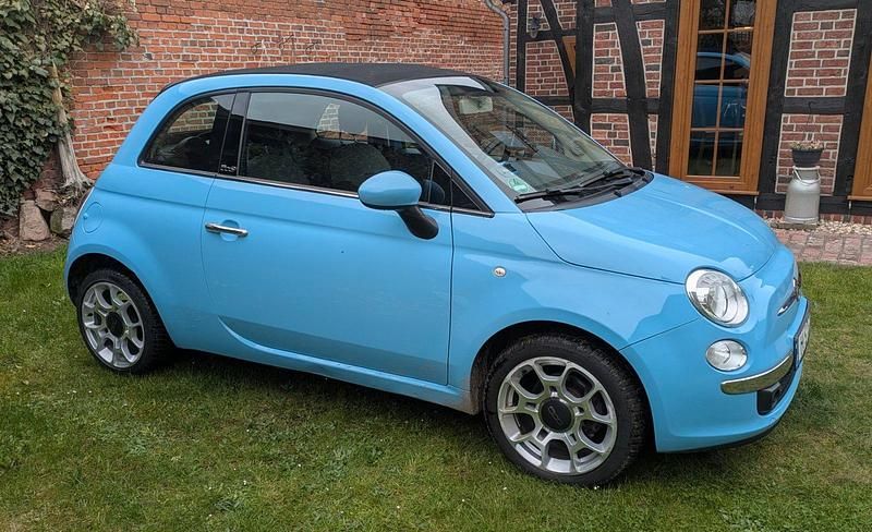 Second-hand Fiat 500C 85 CP (62 kW) 2013 Albastru Cabrio