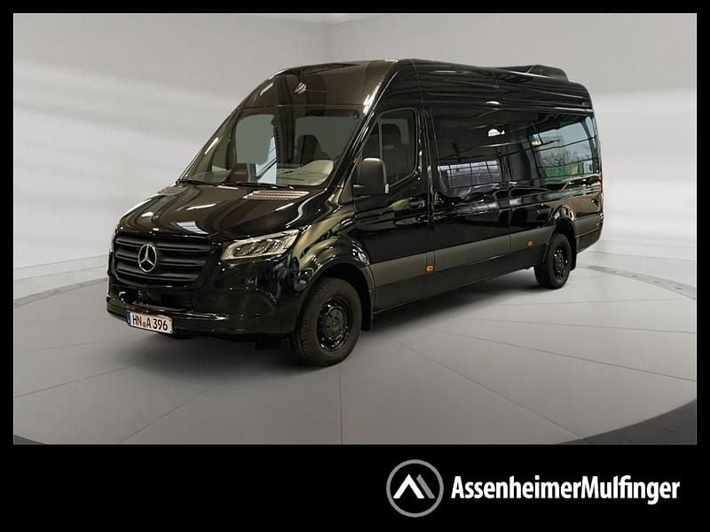 Obsidianschwarz metallic Neu 2025 Mercedes Sprinter Van | 118.999 € - Bild 1/4