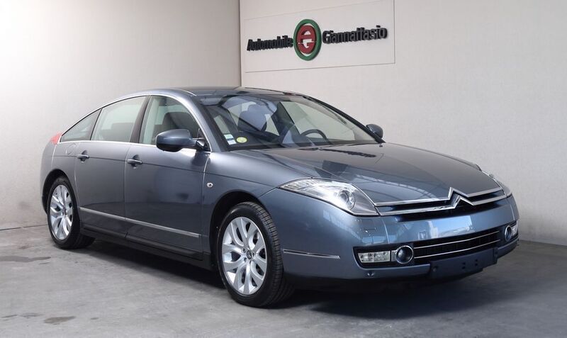 Grau Gebraucht 2012 Citroën C6 Exclusive Limousine | 17.990 € (Teuer) - Bild 1/4