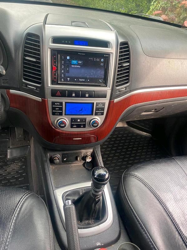 Gebraucht Hyundai Santa Fe 189 PS (139 kW) 2008 Grau SUV