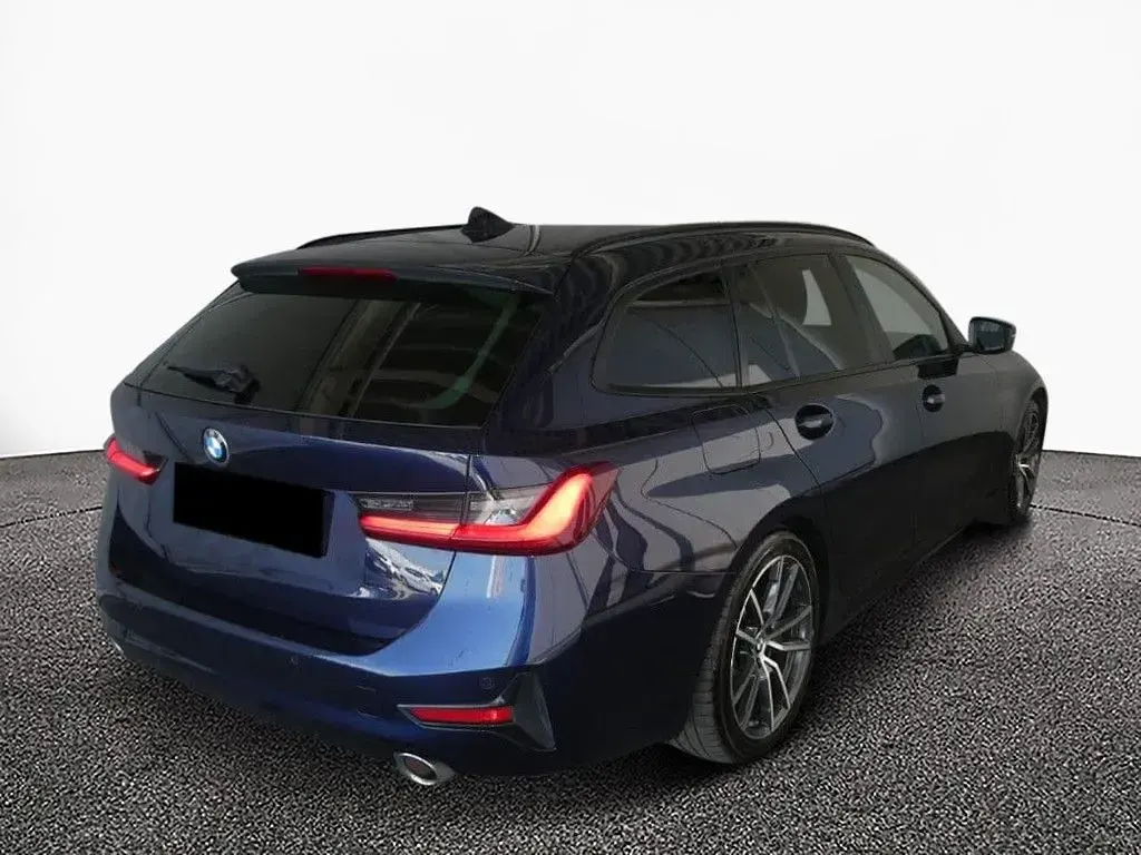 Gebraucht BMW 330 Advantage 258 PS (189 kW) 2022 Blau Kombi